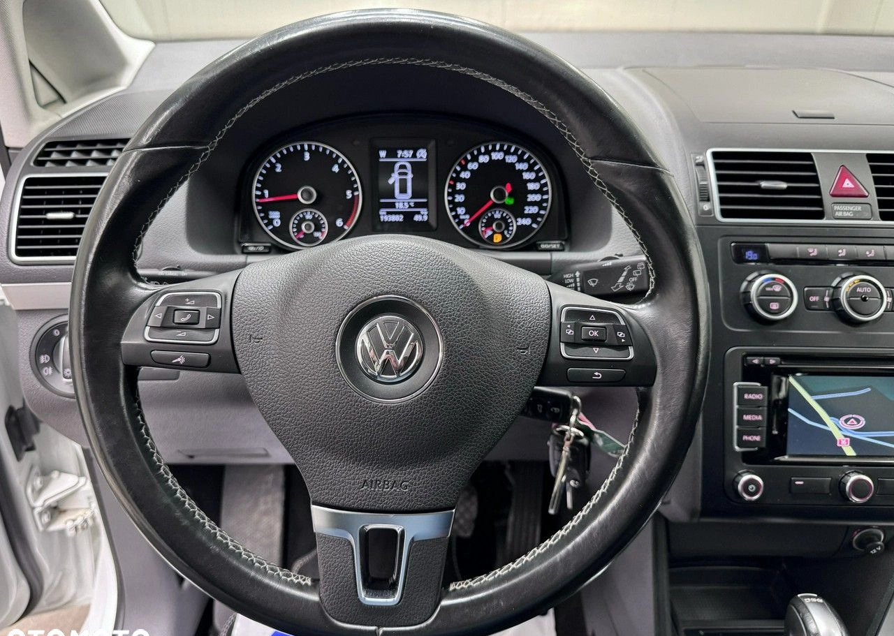 Volkswagen Touran cena 42900 przebieg: 193000, rok produkcji 2015 z Zwierzyniec małe 562